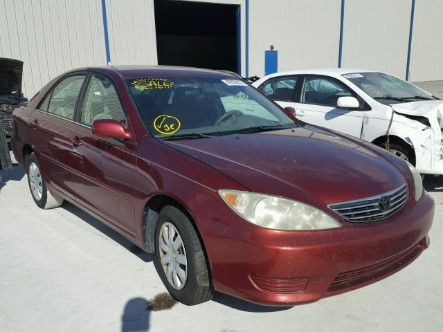 4T1BE32K05U041606 - 2005 TOYOTA CAMRY LE RED photo 1