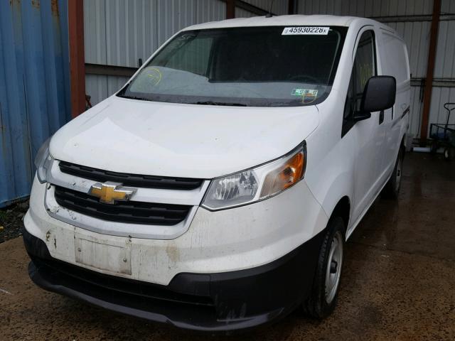3N63M0YN7FK723179 - 2015 CHEVROLET CITY EXPRE WHITE photo 2