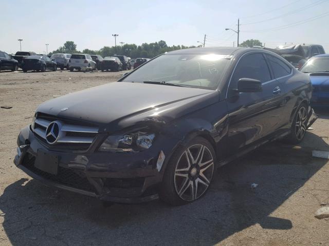 WDDGJ5HB3DG039005 - 2013 MERCEDES-BENZ C 350 BLACK photo 2