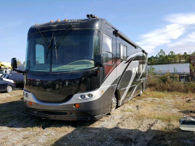 4UZAAHBV85CU52286 - 2005 FREIGHTLINER CHASSIS X BLACK photo 2