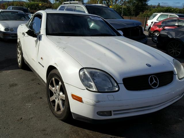 WDBKK47F2WF017780 - 1998 MERCEDES-BENZ SLK 230 KO WHITE photo 1