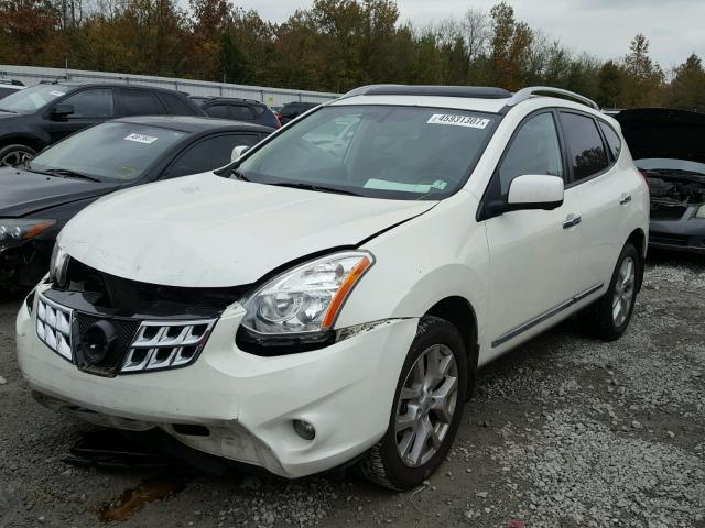 JN8AS5MT9CW302375 - 2012 NISSAN ROGUE S WHITE photo 2