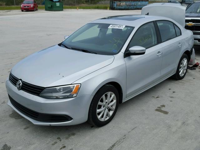 3VWDX7AJ3BM395348 - 2011 VOLKSWAGEN JETTA SE 灰色 照片 2