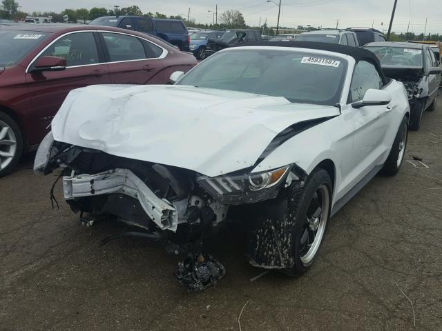 1FATP8UHXG5284554 - 2016 FORD MUSTANG WHITE photo 2