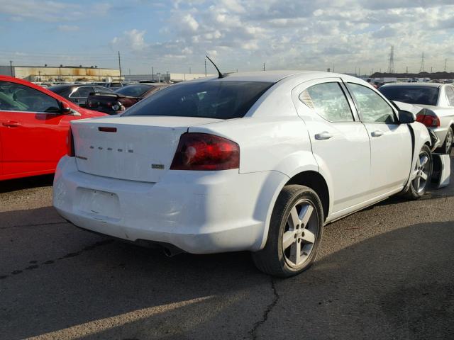 1B3BD2FG3BN578131 - 2011 DODGE AVENGER LU WHITE photo 4