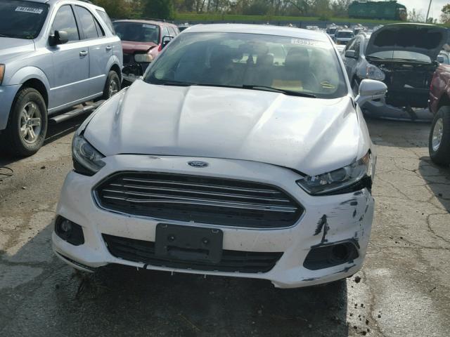 3FA6P0H93DR328954 - 2013 FORD FUSION SE WHITE photo 9