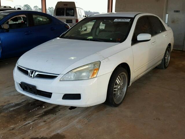 1HGCM56317A120380 - 2007 HONDA ACCORD SE WHITE photo 2