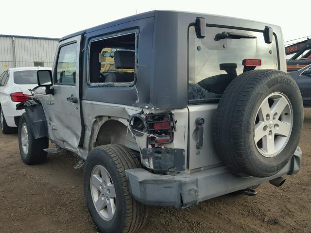 1J4FA24147L169608 - 2007 JEEP WRANGLER X GRAY photo 3