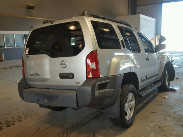 5N1AN08W55C625090 - 2005 NISSAN XTERRA OFF SILVER photo 4