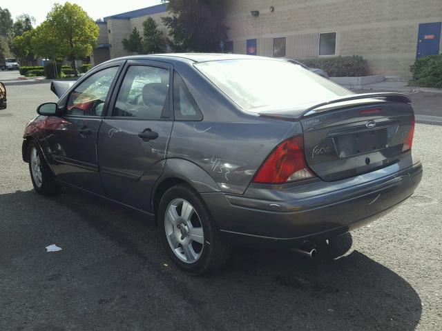 1FAHP38353W152071 - 2003 FORD FOCUS ZTS GRAY photo 3