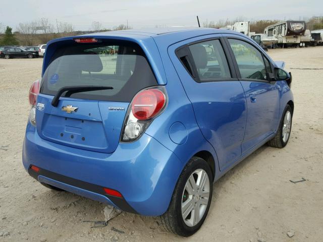 KL8CD6S94EC405521 - 2014 CHEVROLET SPARK 1LT BLUE photo 4