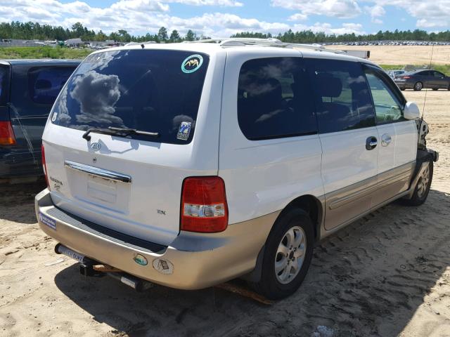 KNDUP132056676341 - 2005 KIA SEDONA EX WHITE photo 4