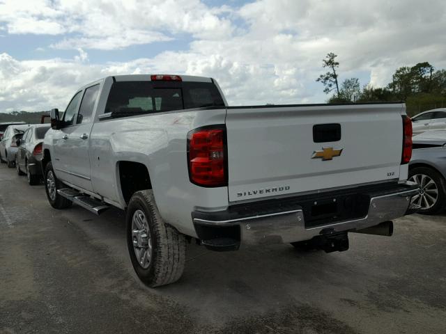 1GC4K0E86GF301549 - 2016 CHEVROLET SILVERADO WHITE photo 3