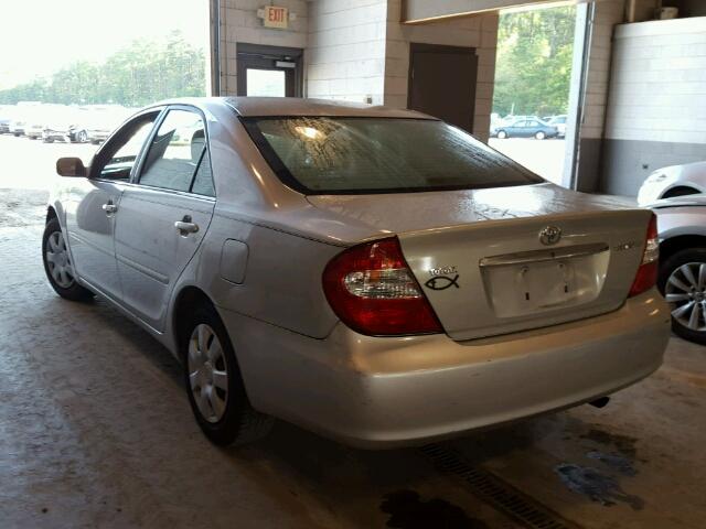 4T1BE32K63U693384 - 2003 TOYOTA CAMRY LE GRAY photo 3