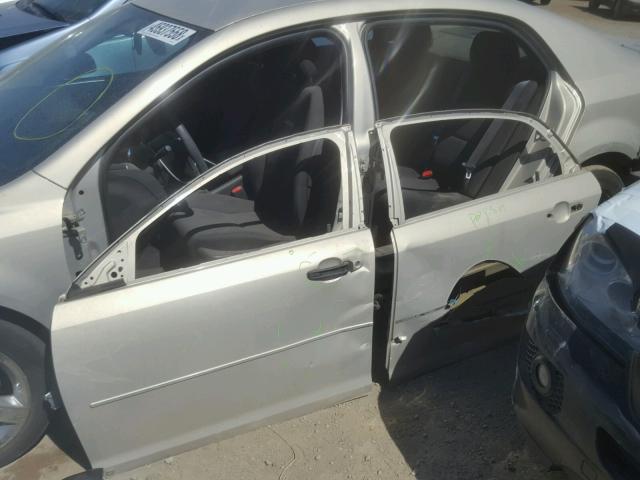 1G1ZH57B094267724 - 2009 CHEVROLET MALIBU 1LT GOLD photo 9