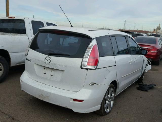 JM1CR293580312645 - 2008 MAZDA 5 WHITE photo 4