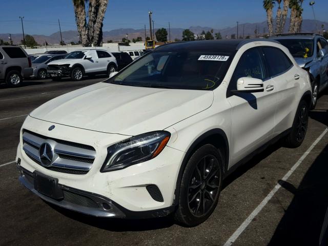 WDCTG4EB8GJ221645 - 2016 MERCEDES-BENZ GLA 250 WHITE photo 2