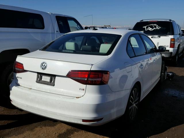 3VWB17AJ1GM265892 - 2016 VOLKSWAGEN JETTA SPOR WHITE photo 4