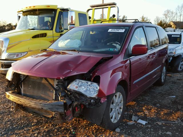 2C4RC1BG2GR293396 - 2016 CHRYSLER TOWN & COU RED photo 2