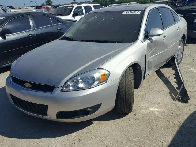 2G1WD58C489144638 - 2008 CHEVROLET IMPALA SUP SILVER photo 2