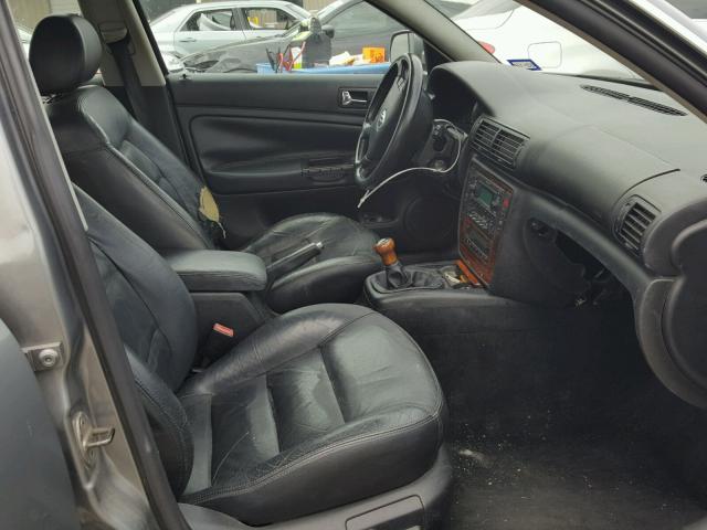 WVWRH63B03P032717 - 2003 VOLKSWAGEN PASSAT GLX SILVER photo 5