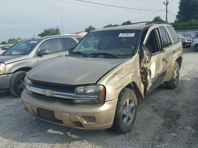 1GNDT13S942393011 - 2004 CHEVROLET TRAILBLAZE GOLD photo 2