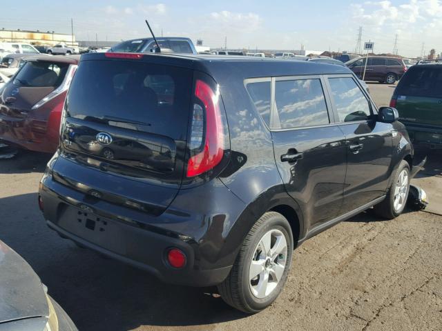 KNDJN2A23H7450892 - 2017 KIA SOUL BLACK photo 4