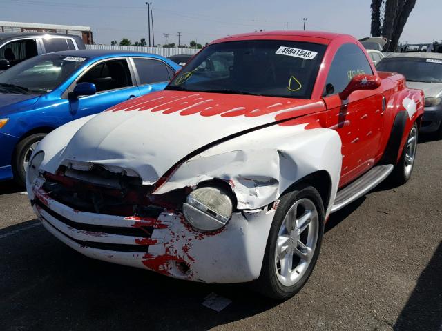 1GCES14P94B103876 - 2004 CHEVROLET SSR RED photo 2