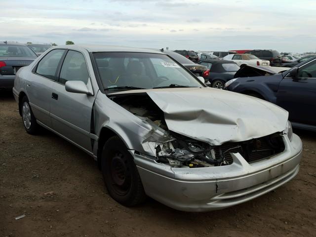 4T1BG22K21U069969 - 2001 TOYOTA CAMRY CE SILVER photo 1