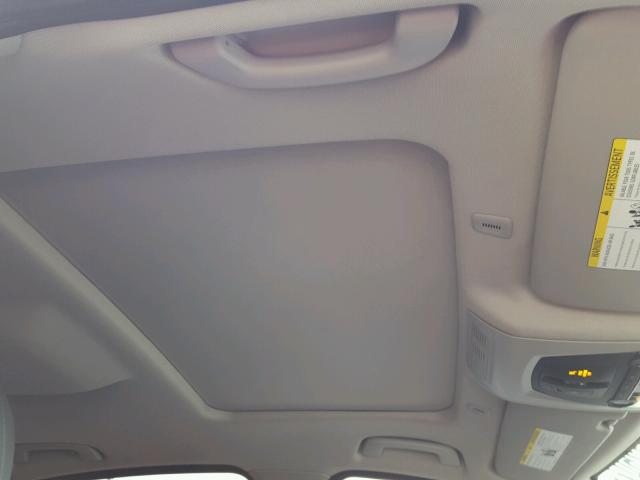 WBA5A5C54GG347417 - 2016 BMW 528 WHITE photo 9