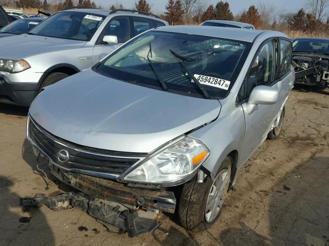 3N1BC1AP2BL405755 - 2011 NISSAN VERSA S SILVER photo 2