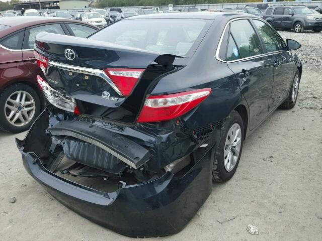 4T1BF1FK8HU330491 - 2017 TOYOTA CAMRY LE 蓝色 照片 4