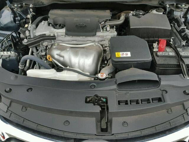 4T1BF1FK8HU330491 - 2017 TOYOTA CAMRY LE 蓝色 照片 7