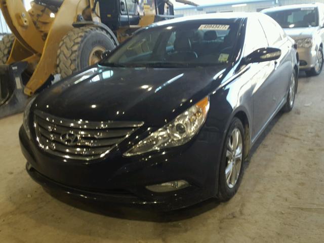 5NPEC4AC4DH536102 - 2013 HYUNDAI SONATA SE BLACK photo 2