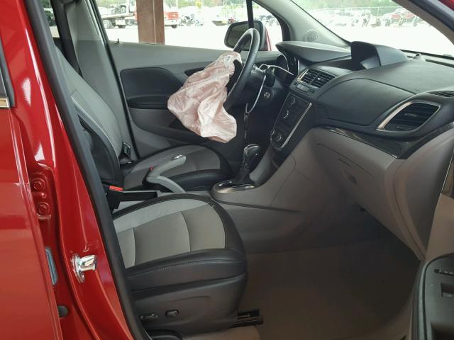 KL4CJCSB7FB261157 - 2015 BUICK ENCORE RED photo 5