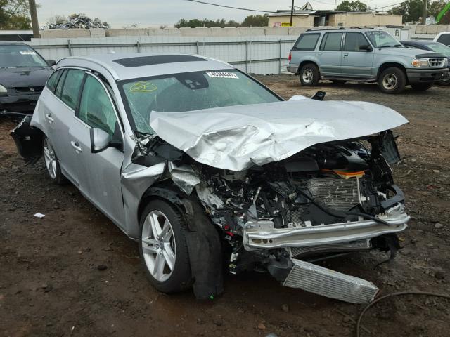 YV140MEM1F1264605 - 2015 VOLVO V60 SILVER photo 1