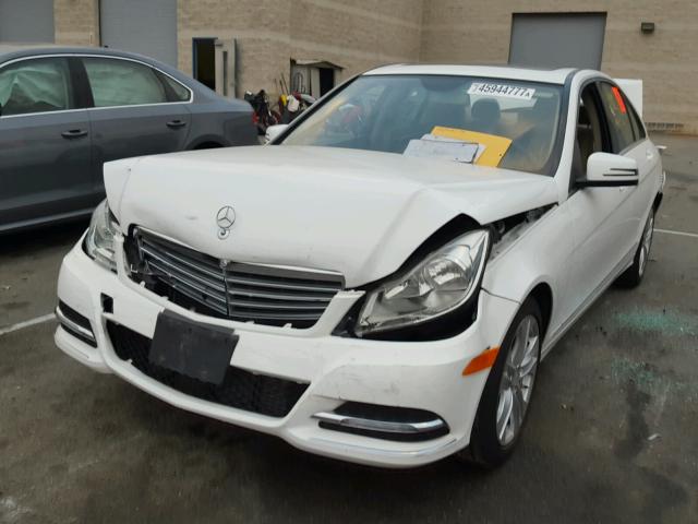 WDDGF4HB4DA747973 - 2013 MERCEDES-BENZ C 250 WHITE photo 2