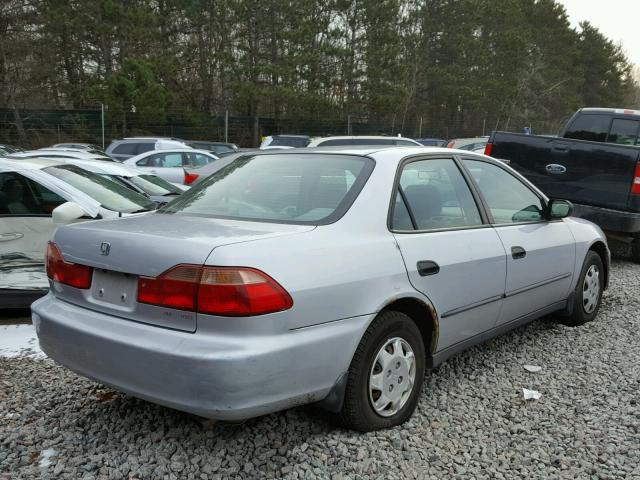 1HGCF864XXA145492 - 1999 HONDA ACCORD SILVER photo 4