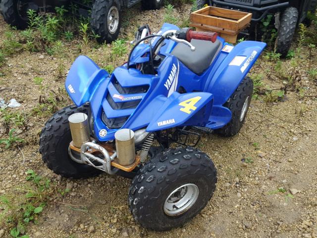 JY4AB02Y22C007341 - 2002 YAMAHA YFM80 R BLUE photo 2