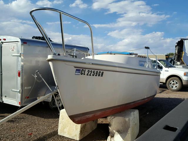 N0V1N852 - 1982 CHALET MARINEBOAT WHITE photo 2