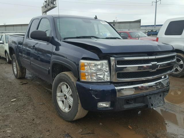 2GCEK190471565200 - 2007 CHEVROLET SILVERADO BLUE photo 1