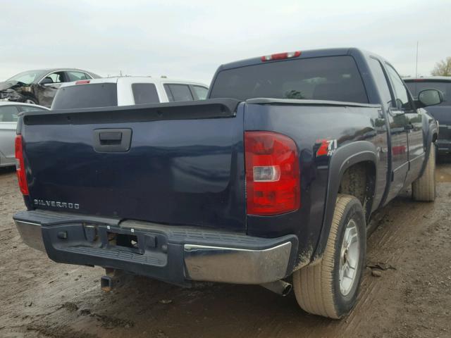 2GCEK190471565200 - 2007 CHEVROLET SILVERADO BLUE photo 4