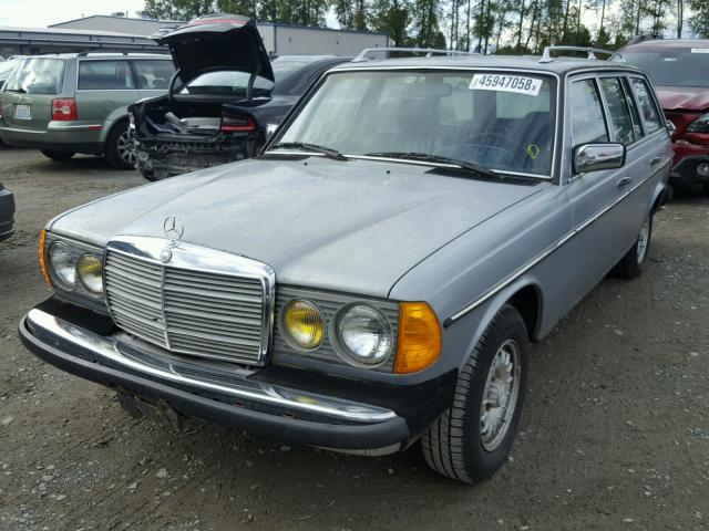 WDBAB93A6EF004693 - 1984 MERCEDES-BENZ 300 TDT SILVER photo 2