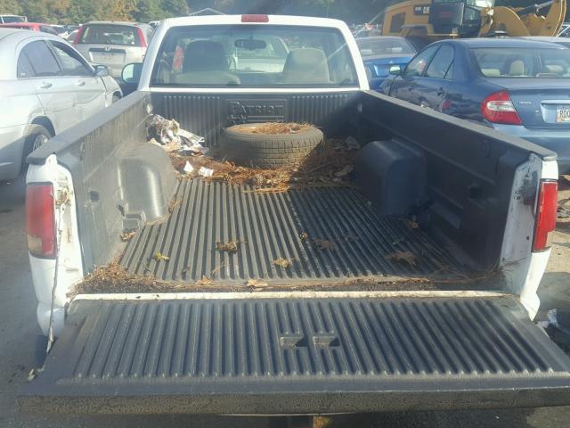 1GCCS14W3YK229882 - 2000 CHEVROLET S TRUCK S1 WHITE photo 6