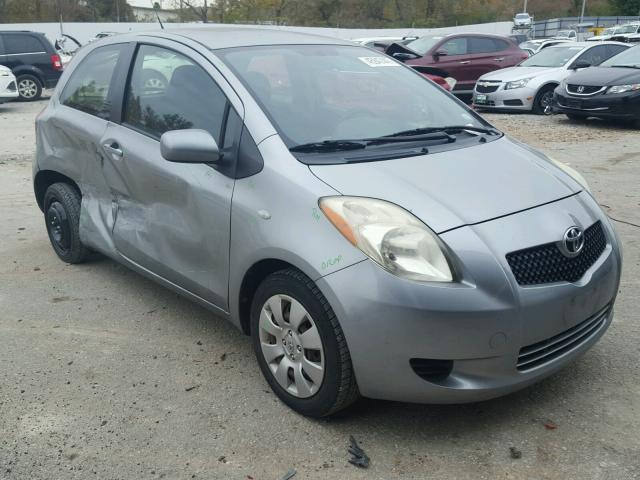 JTDJT923385139643 - 2008 TOYOTA YARIS SILVER photo 1