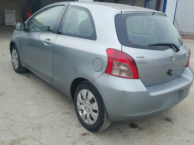 JTDJT923385139643 - 2008 TOYOTA YARIS SILVER photo 3