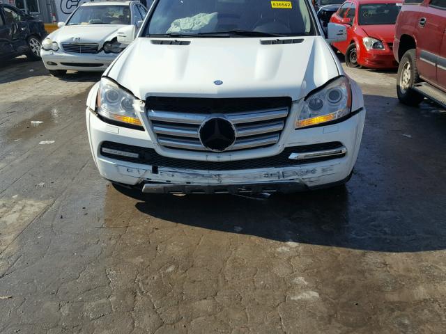 4JGBF8GE3CA762188 - 2012 MERCEDES-BENZ GL 550 4MA WHITE photo 9