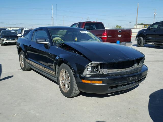 1ZVFT80N555129564 - 2005 FORD MUSTANG BLACK photo 1