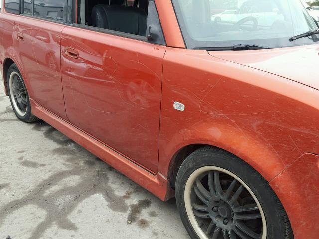 JTLKT324940162687 - 2004 TOYOTA SCION XB ORANGE photo 9