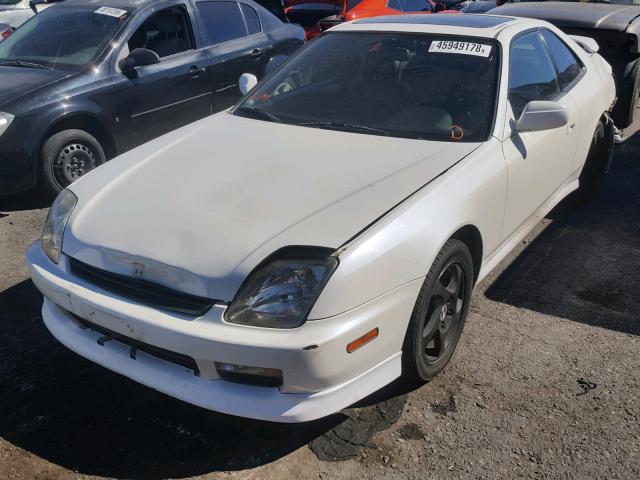 JHMBB6143WC005920 - 1998 HONDA PRELUDE WHITE photo 2